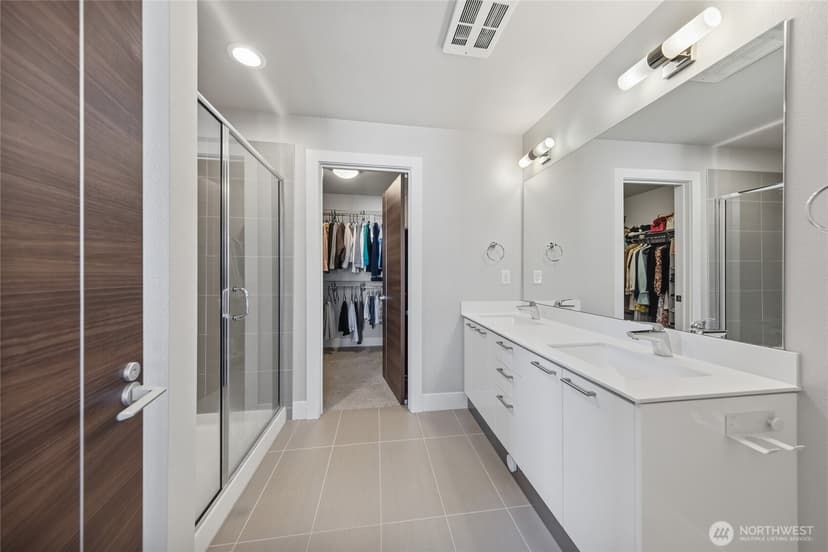 Property photo for 508 Heron Walk SE, Sammamish photo 16