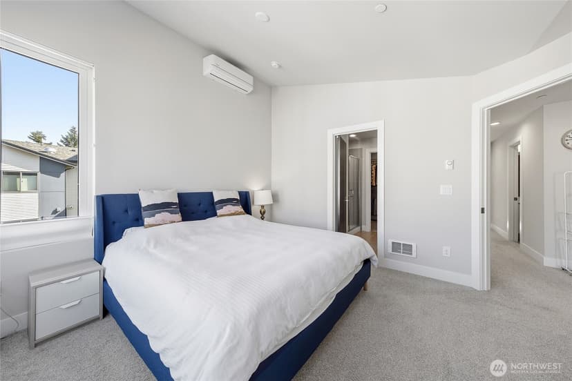 Property photo for 508 Heron Walk SE, Sammamish photo 13