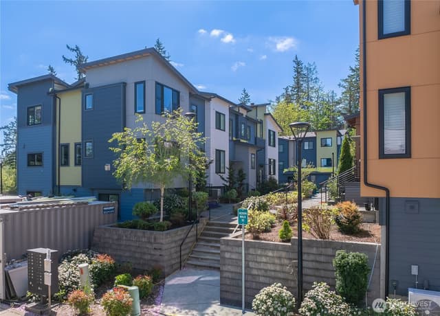 Property photo for 508 Heron Walk SE, Sammamish photo 3