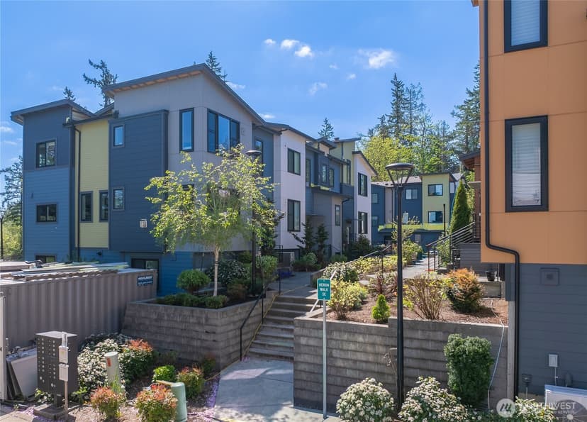 Property photo for 508 Heron Walk SE, Sammamish photo 3