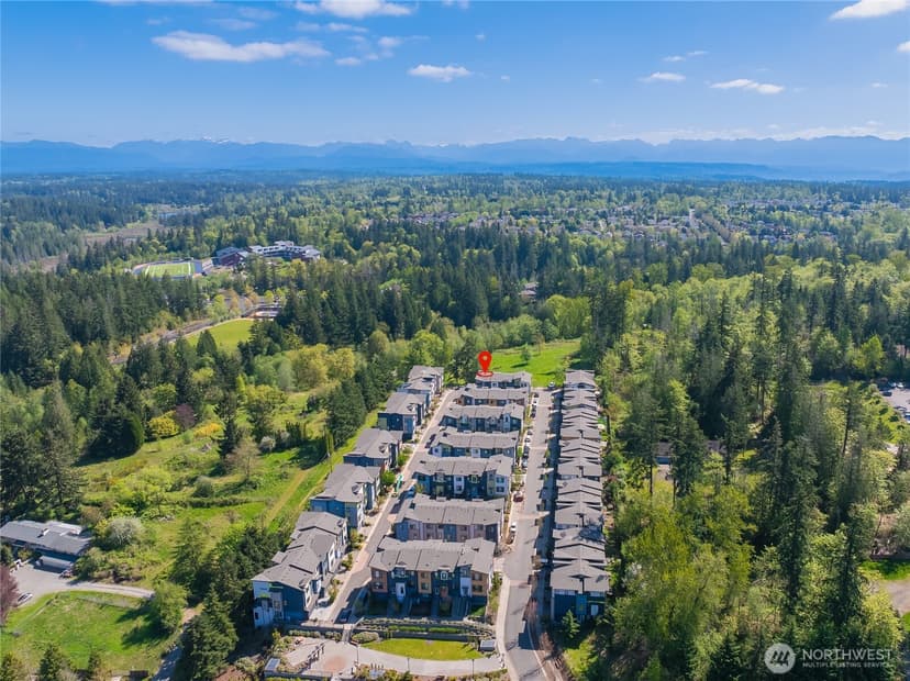 Property photo for 508 Heron Walk SE, Sammamish photo 32