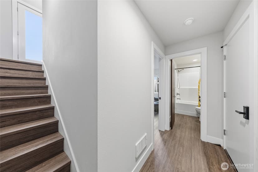 Property photo for 508 Heron Walk SE, Sammamish photo 24