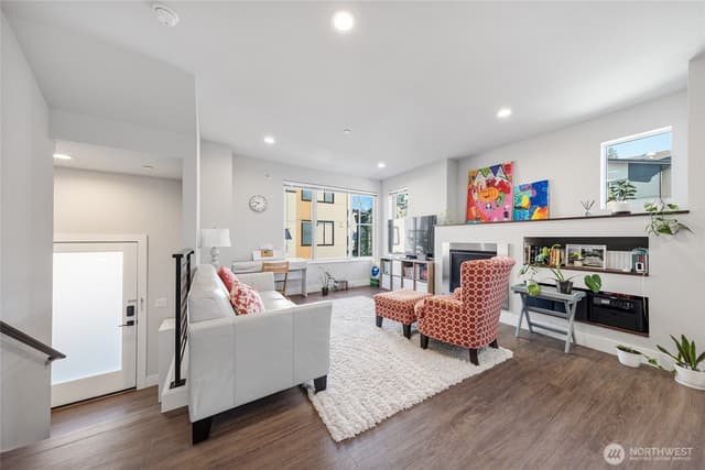 Property photo for 508 Heron Walk SE, Sammamish photo 4