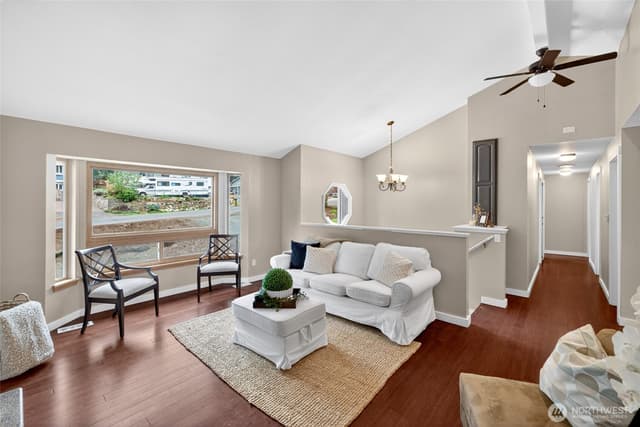 Property photo for 4815 West Tapps Dr East, Lake Tapps photo 5