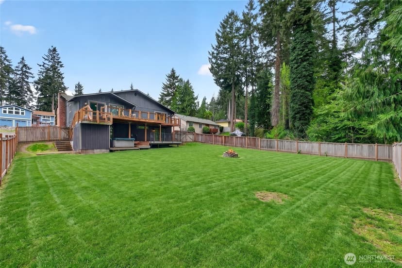 Property photo for 4815 West Tapps Dr East, Lake Tapps photo 30
