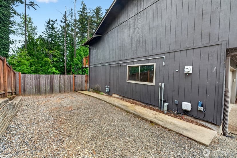 Property photo for 4815 West Tapps Dr East, Lake Tapps photo 33