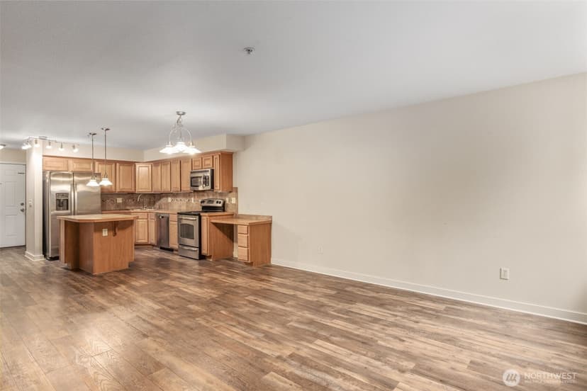 Property photo for 13405 97th Avenue E #205, Puyallup photo 9