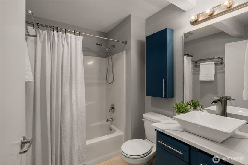 Property photo for 2901 S Jackson Street #404, Seattle photo 13