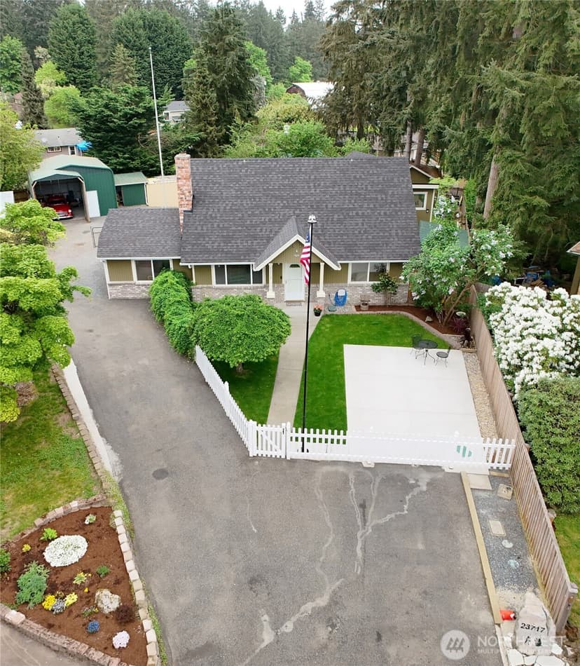 Property photo for 23717 49th Drive SE, Woodinville photo 8
