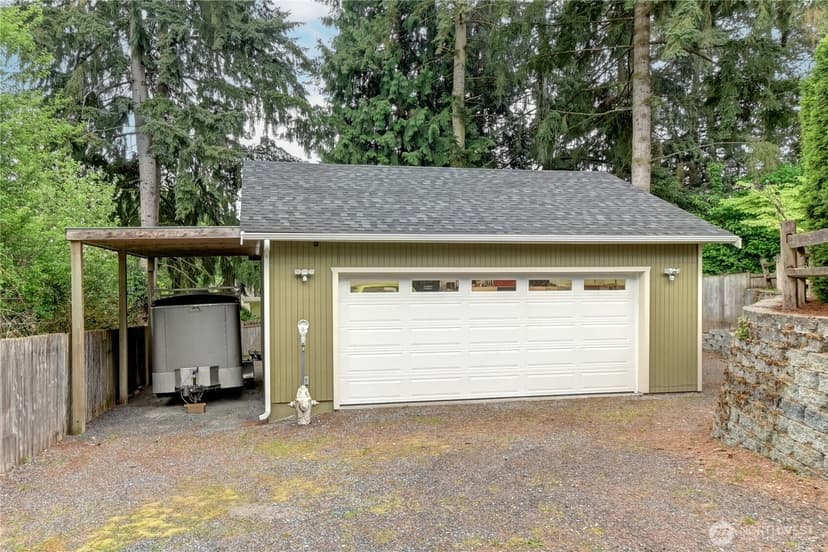 Property photo for 23717 49th Drive SE, Woodinville photo 9