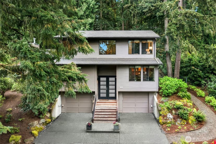Property photo for 105 Big Bear Place NW, Issaquah photo 2