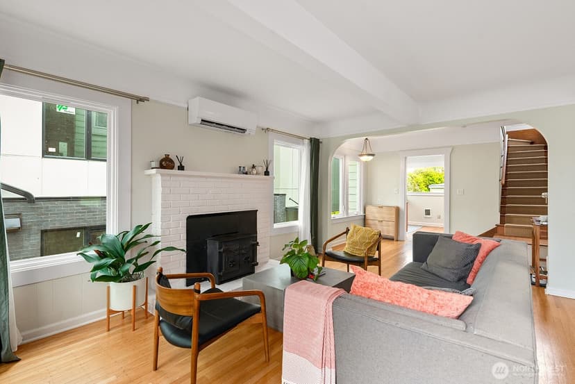 Property photo for 836 NW Market Street, Seattle photo 10