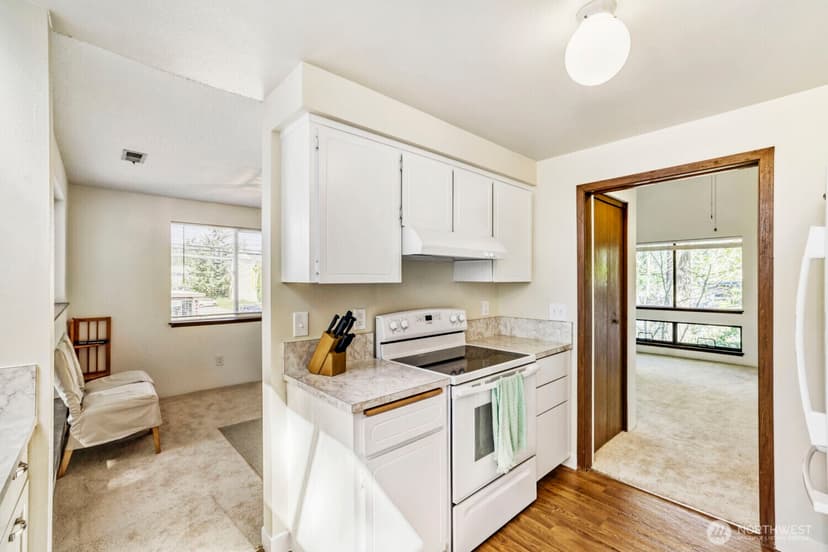 Property photo for 21021 76th Avenue W #2, Edmonds photo 5