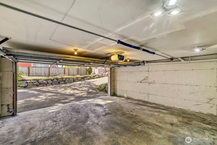 Property photo for 21021 76th Avenue W #2, Edmonds photo 16