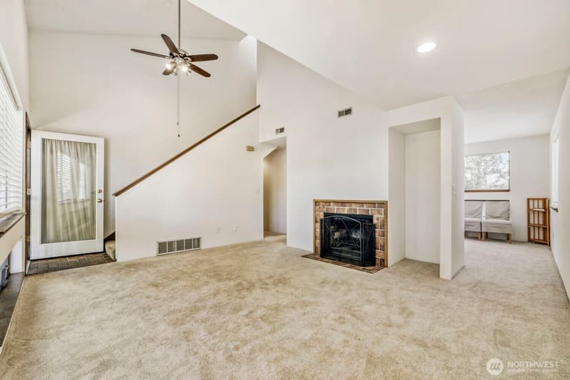 Property photo for 21021 76th Avenue W #2, Edmonds photo 3