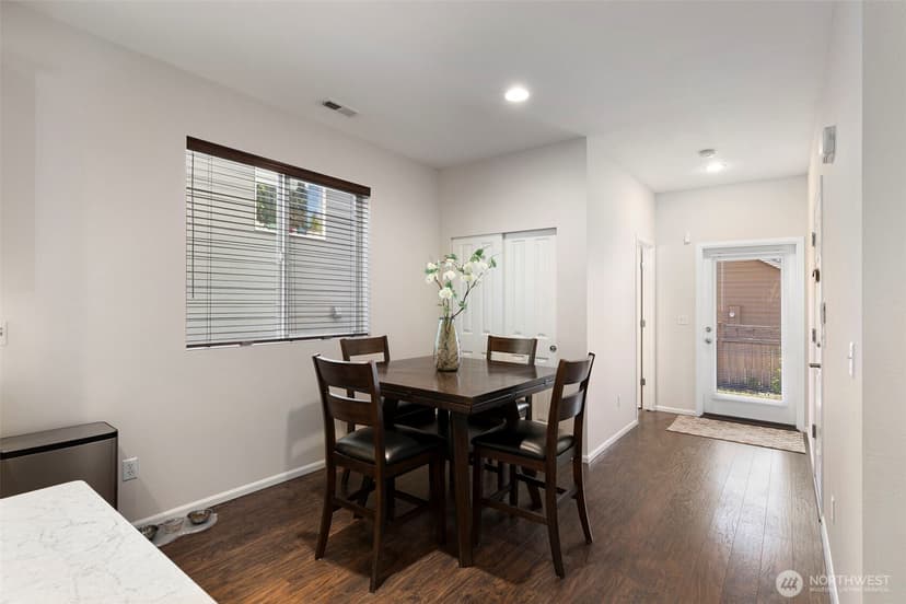 Property photo for 4787 Strathmore Circle SW, Port Orchard photo 11