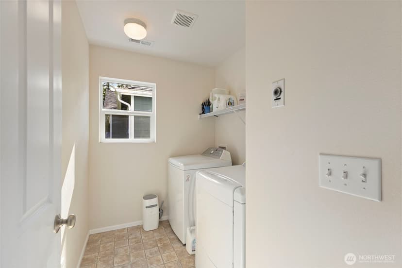 Property photo for 4787 Strathmore Circle SW, Port Orchard photo 22
