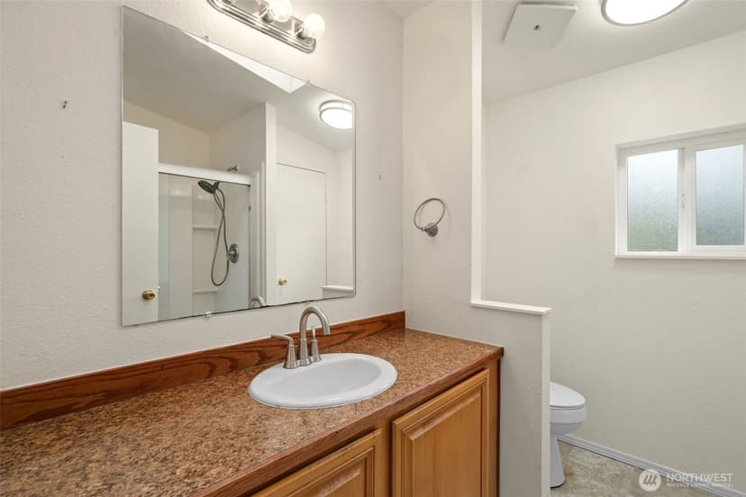 Property photo for 900 NE Saturn Lane, Bremerton photo 10