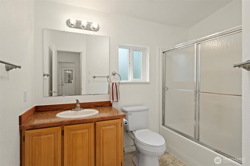 Property photo for 900 NE Saturn Lane, Bremerton photo 12