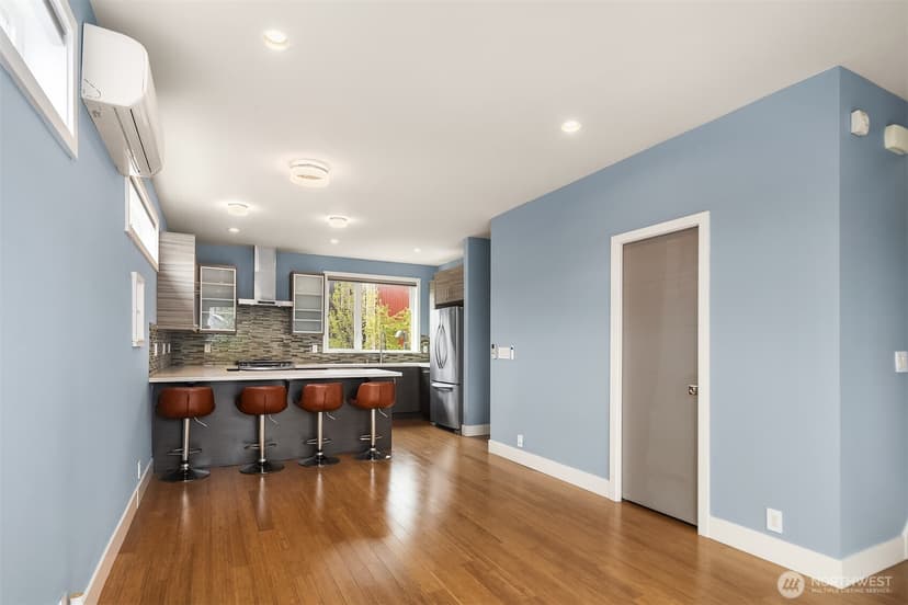 Property photo for 1761 20th Avenue S, Seattle photo 12