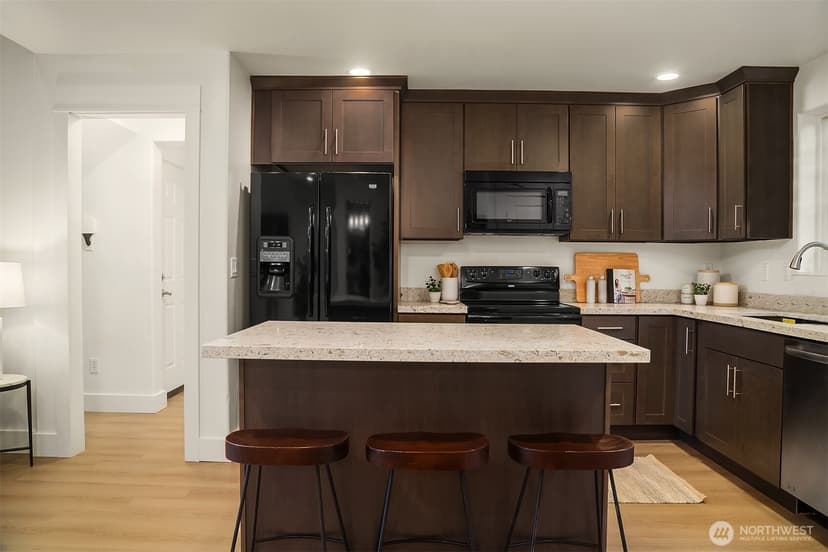 Property photo for 13115 18th Avenue NW, Tulalip photo 7