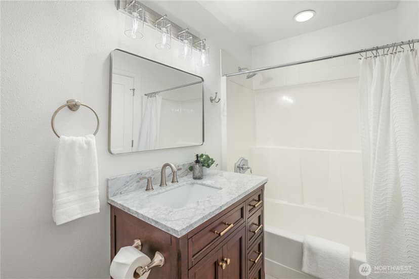 Property photo for 31012 36th Avenue SW, Federal Way photo 32