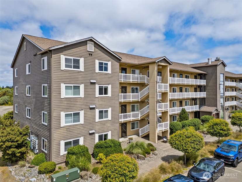Property photo for 262 Oyhut Bay Boulevard SW #101, Ocean Shores photo 2