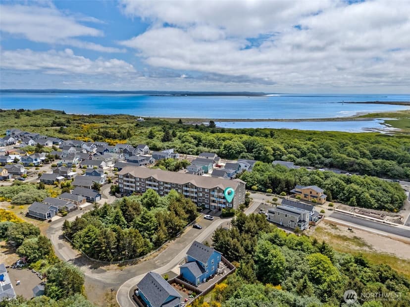 Property photo for 262 Oyhut Bay Boulevard SW #101, Ocean Shores photo 3