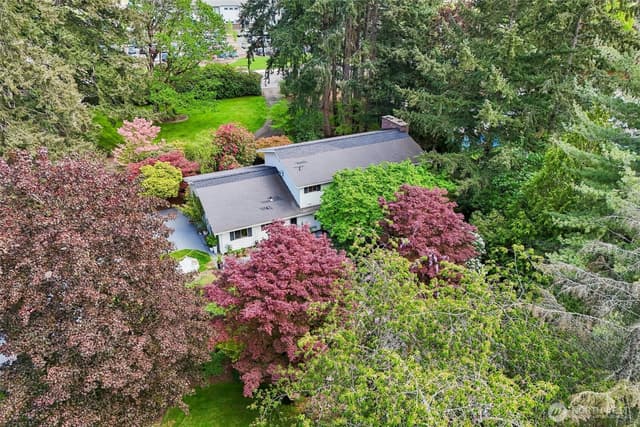 Property photo for 15408 Waller Road E, Tacoma photo 5