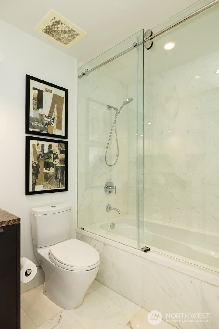 Property photo for 737 Olive Way #3702, Seattle photo 12