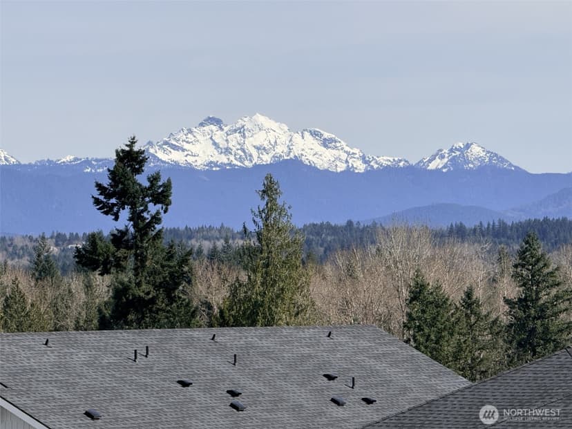 Property photo for 922 119th Avenue SE, Lake Stevens photo 3