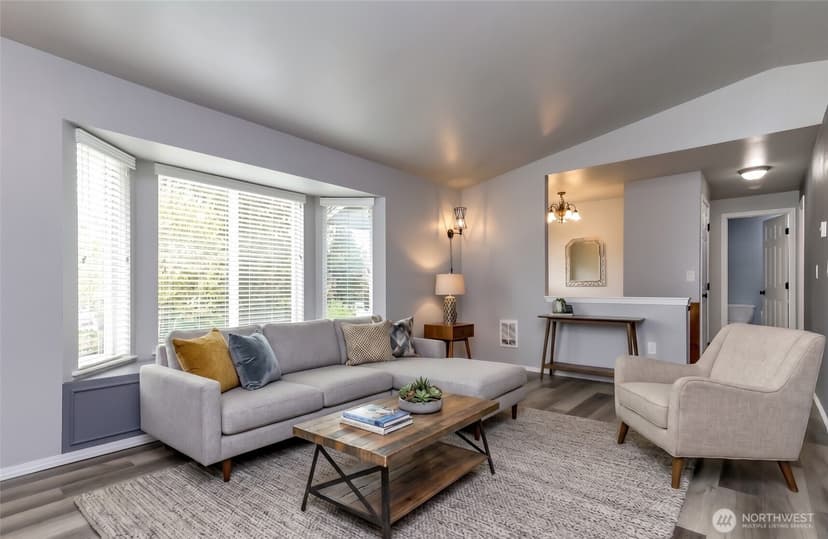 Property photo for 22204 Cedarview Drive E, Bonney Lake photo 2