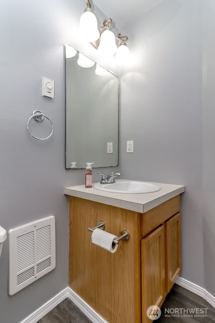 Property photo for 22204 Cedarview Drive E, Bonney Lake photo 9