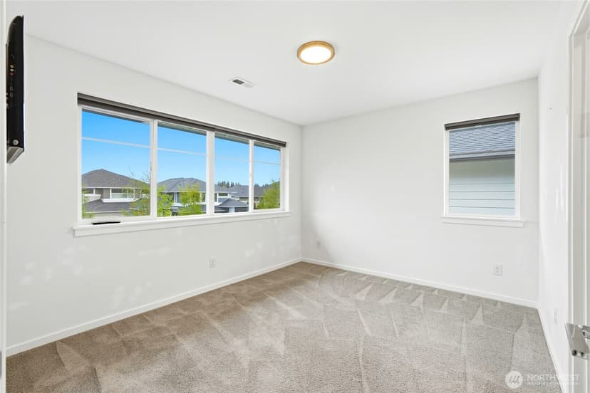 Property photo for 32970 Evergreen Avenue SE, Black Diamond photo 29