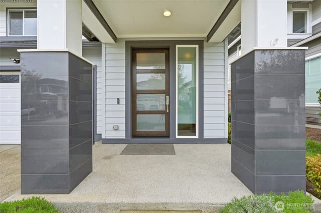 Property photo for 32970 Evergreen Avenue SE, Black Diamond photo 2
