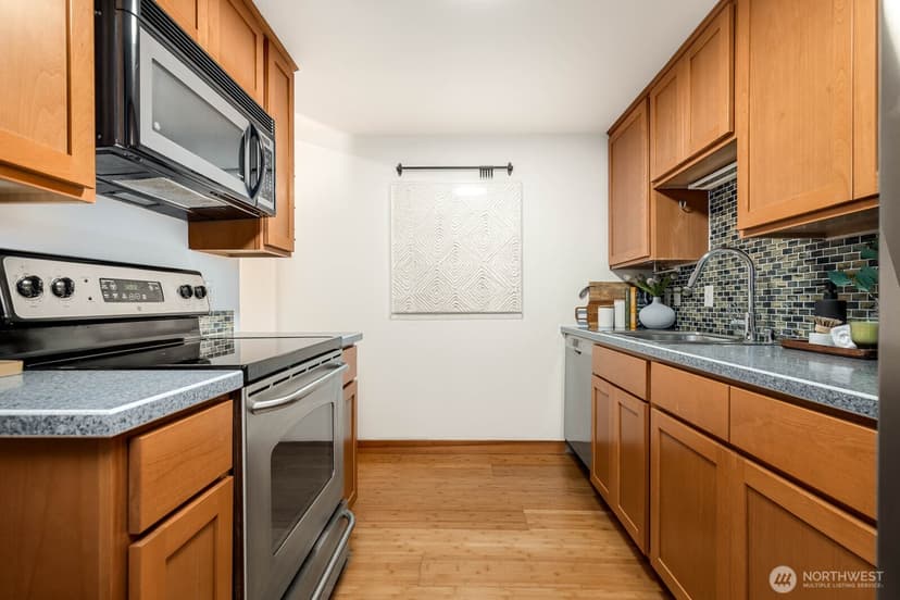 Property photo for 1730 Taylor Avenue N #109, Seattle photo 6