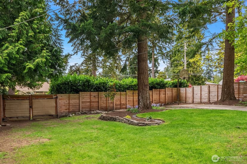 Property photo for 215 NW 130th Street, Seattle photo 24