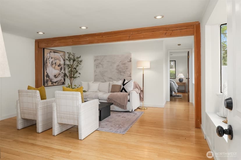 Property photo for 215 NW 130th Street, Seattle photo 3