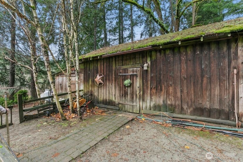 Property photo for 25629 NE Redmond Fall City Road, Redmond photo 35