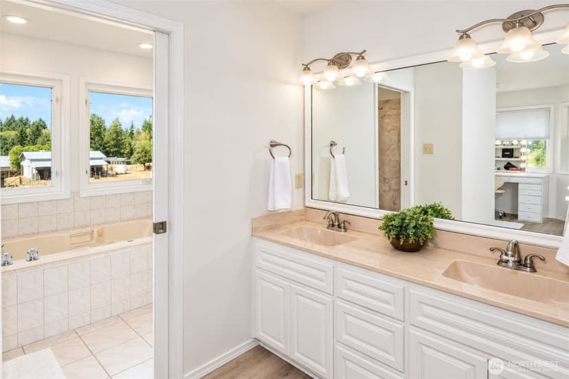 Property photo for 14110 Glenwood Road SW, Port Orchard photo 19