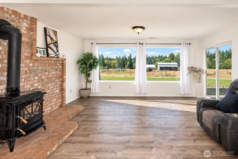 Property photo for 14110 Glenwood Road SW, Port Orchard photo 21