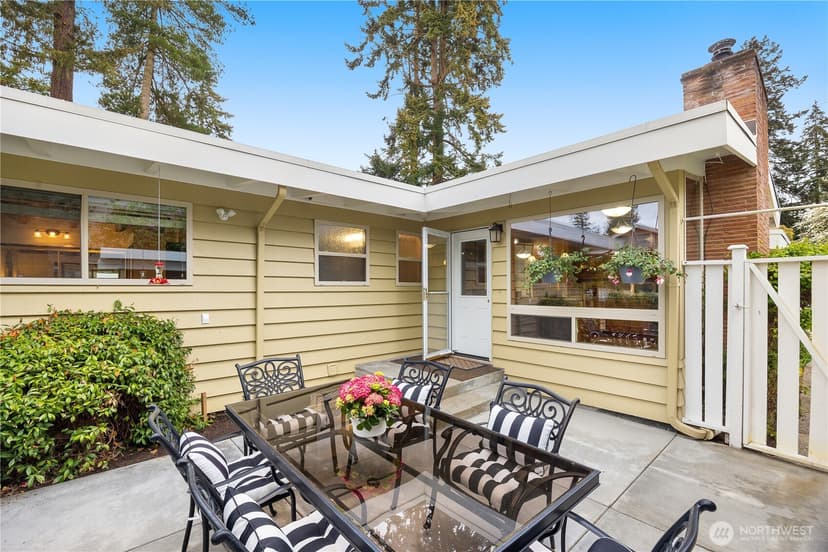 Property photo for 336 N 160th Street, Shoreline photo 26
