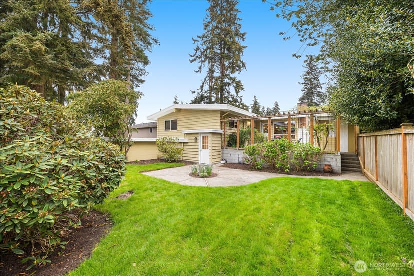 Property photo for 336 N 160th Street, Shoreline photo 29