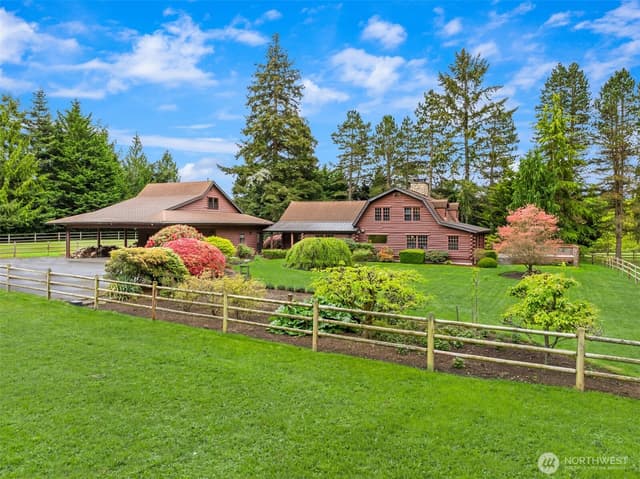Property photo for 1916 Sawdust Hill Road NE, Poulsbo photo 3