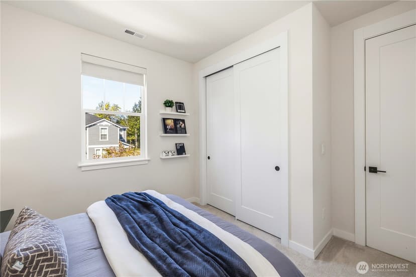 Property photo for 33136 Holly Avenue SE, Black Diamond photo 29