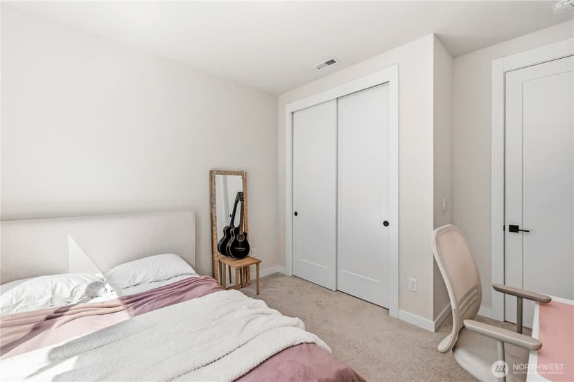 Property photo for 33136 Holly Avenue SE, Black Diamond photo 27