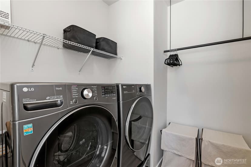 Property photo for 33136 Holly Avenue SE, Black Diamond photo 30