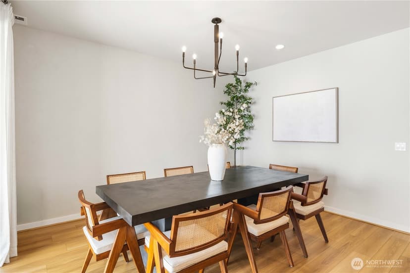 Property photo for 33136 Holly Avenue SE, Black Diamond photo 17