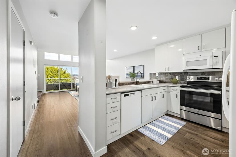 Property photo for 1 Broadway #302, Tacoma photo 8