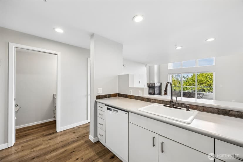 Property photo for 1 Broadway #302, Tacoma photo 31